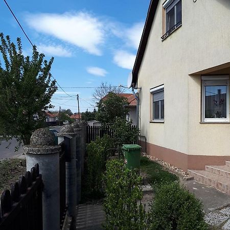 Dyta1 Apartman Hajduszoboszlo Exterior foto